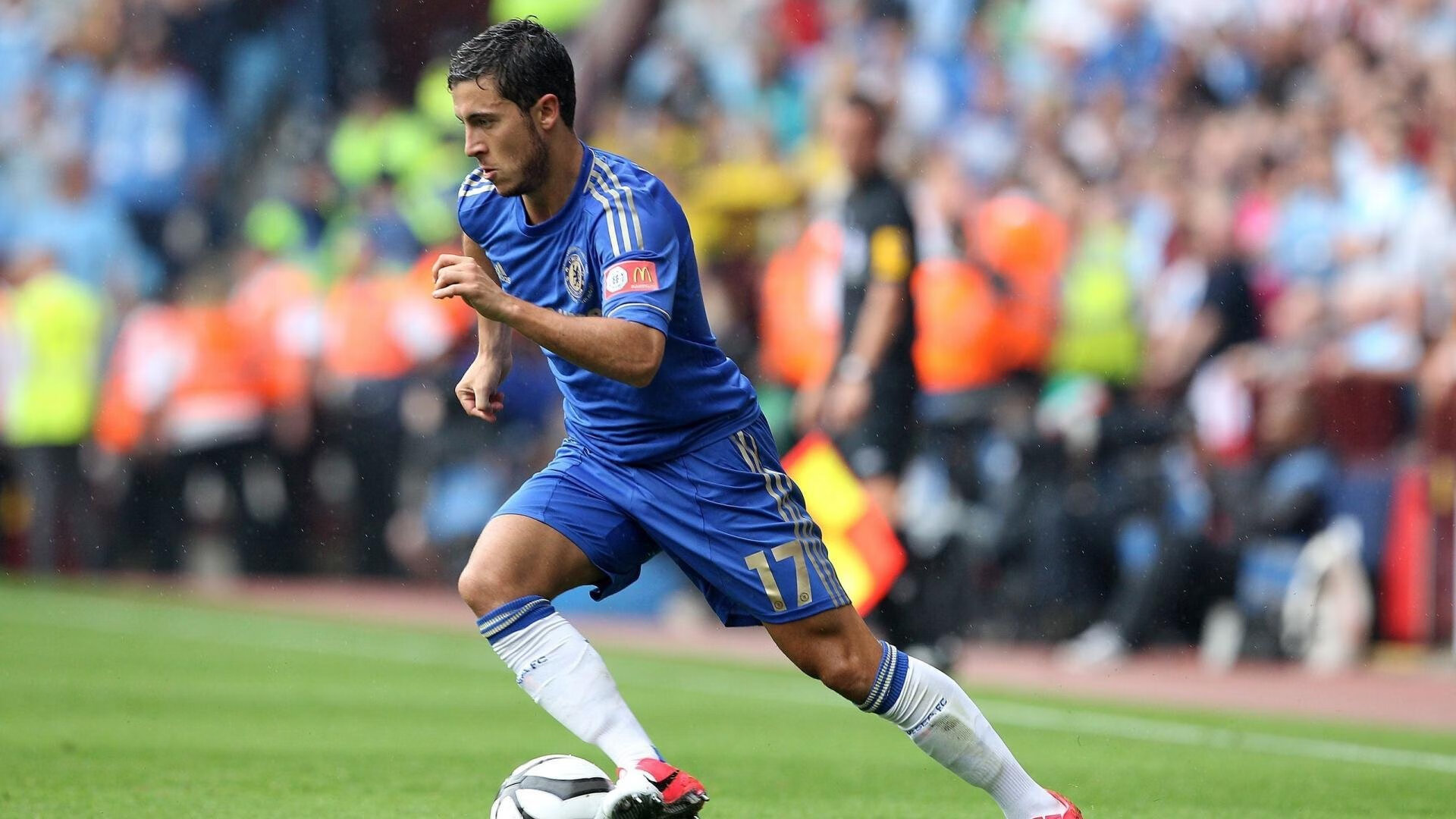 开云·体育官网-拜仁慕尼黑稳居德甲榜首，争取多线夺冠